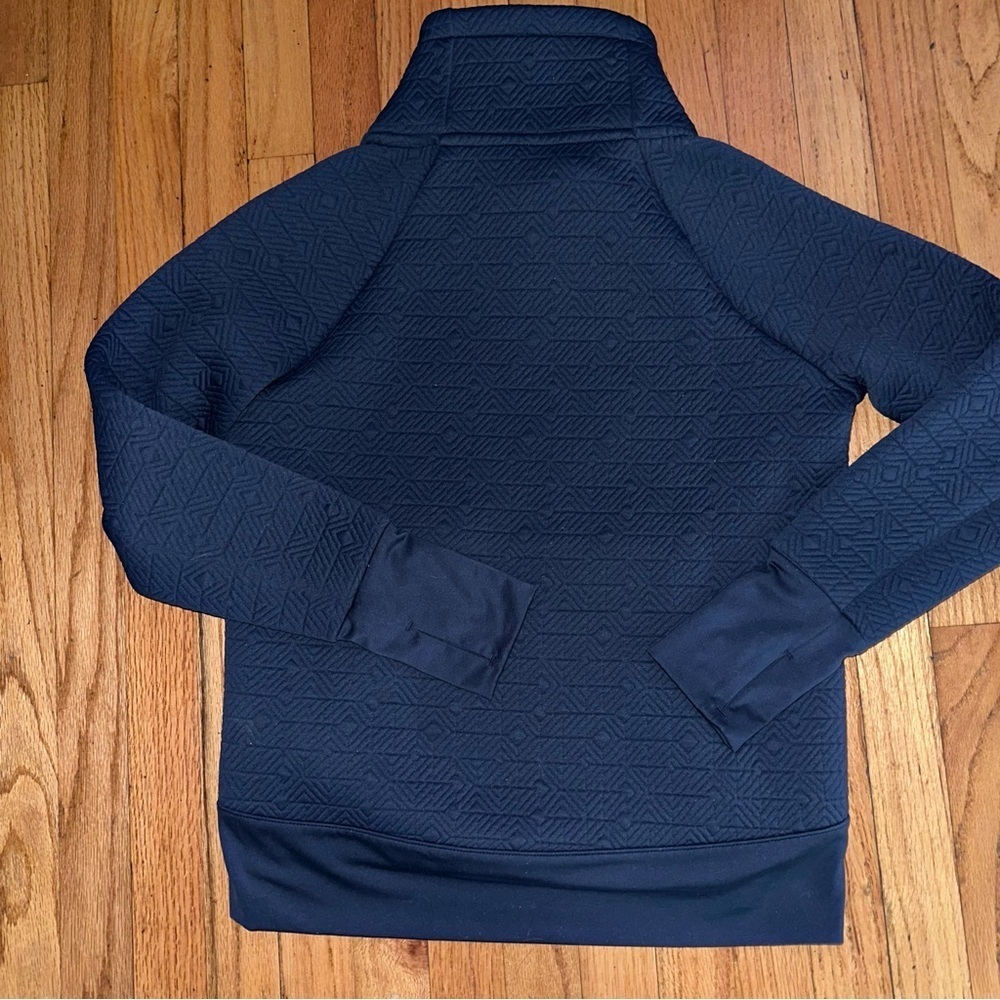 Athleta Jacquard Elevation Quilted Oversized Pullover Sweatshirt - Picture 4 of 6